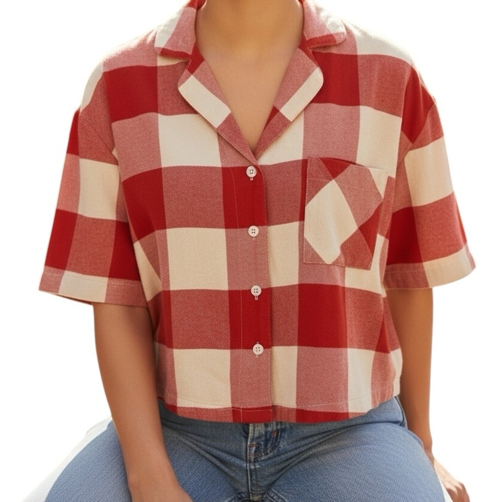 American Eagle Outfitters Red and Cream Checkered Plaid Shirt Size XS Flannel